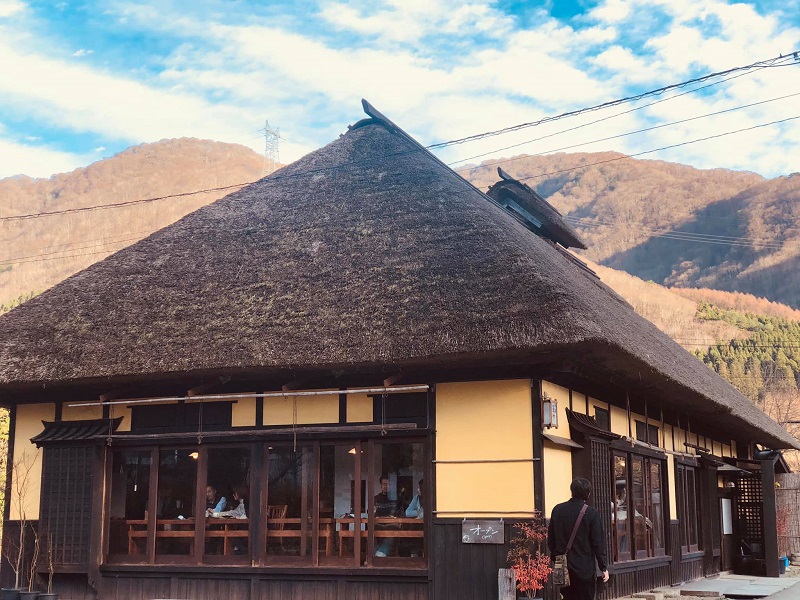 Ngắm vẻ đẹp bình yên ở ngôi làng Ouchi-juku khi mùa đông chạm ngõ