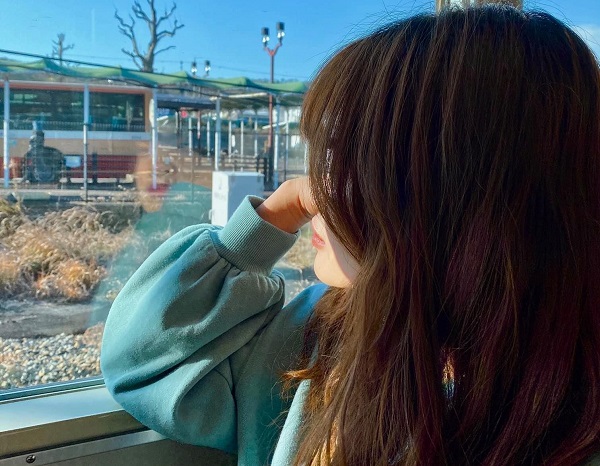 Du học sinh Nhật Bản ”vội vã chạy cho kịp chuyến tàu đi học đi làm”