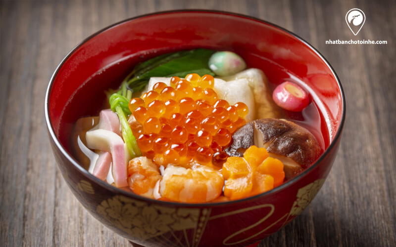 Soup truyền thống - Ozoni. Một trong những món ăn trong ngày tết Nhật Bản