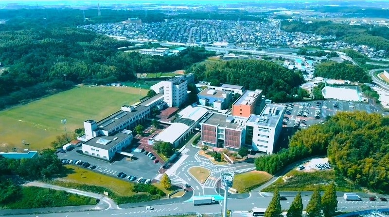 Yokkaichi University