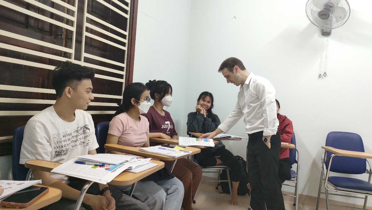 Top 10 trung tâm tiếng Nhật tại Đắk Lắk – Sự lựa chọn hàng đầu để chinh phục tiếng Nhật hiệu quả Top 10 trung tâm tiếng Nhật tại Đắk Lắk – Sự lựa chọn hàng đầu để chinh phục tiếng Nhật hiệu quả